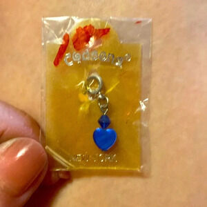 Codeena Vintage Blue Heart Charm 🐼🐼🐼